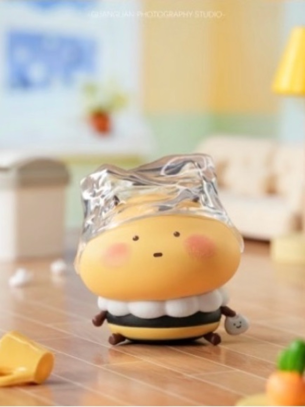 Little Bee Mimi Series Blind Box - “ A little  Confused “